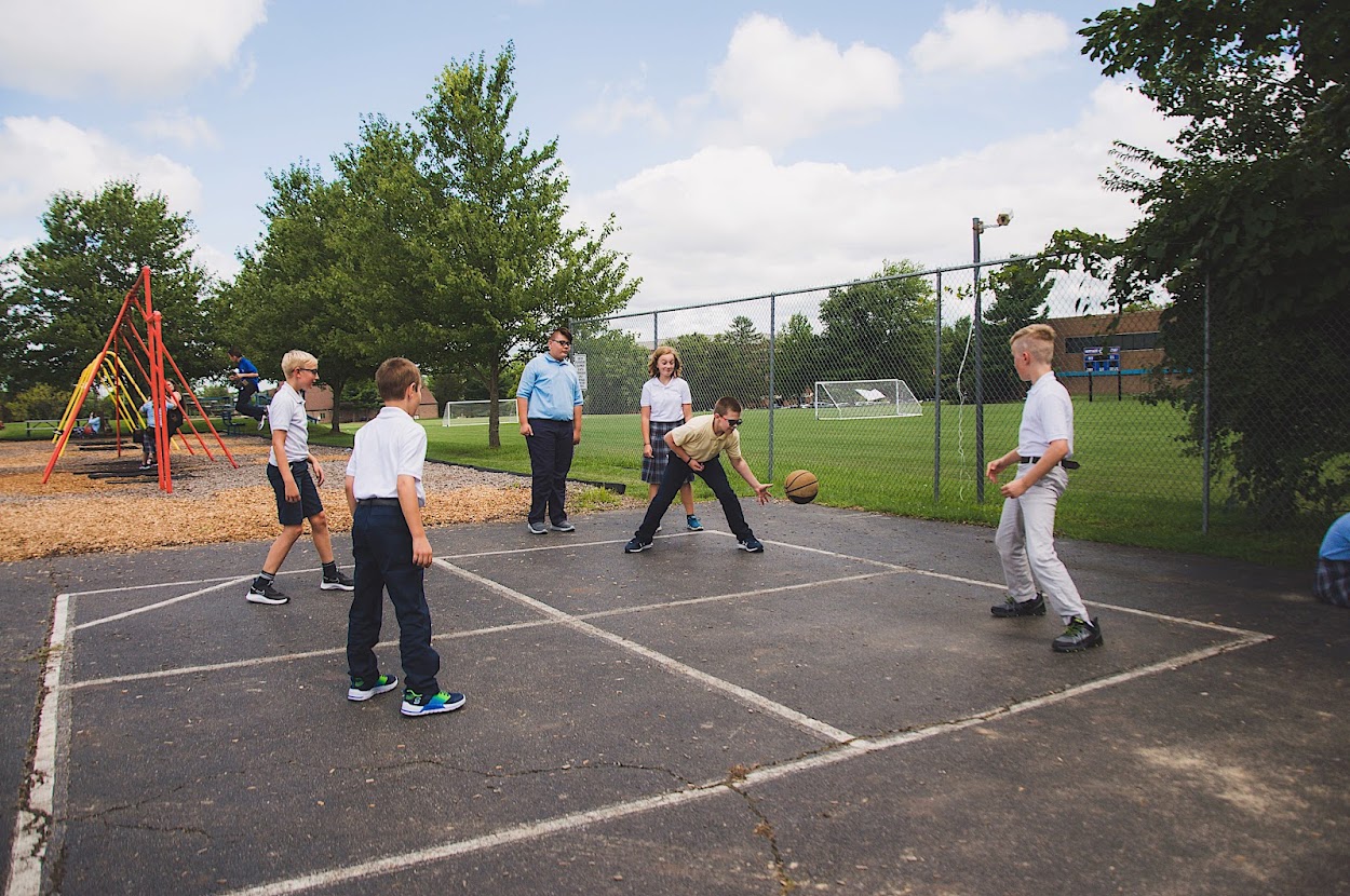 Students Live Christ on the playground.