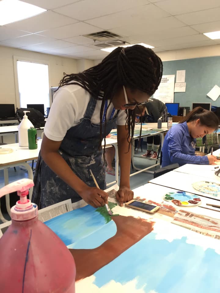 Art students paint