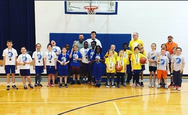 Four teams of elementary students competed for the basketball title!